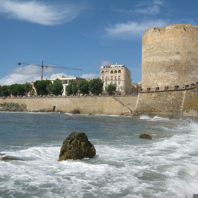 Festival Internazionale della Multimedialità ad Alghero: eventi e spettacoli notturni