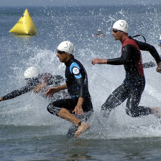 Sport e turismo: la Sardegna si candida a sede olimpica per il triathlon
